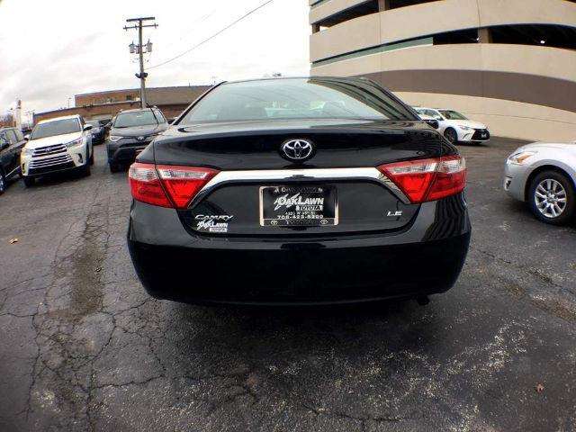 2017 Toyota Camry LE 4Dr Sedan